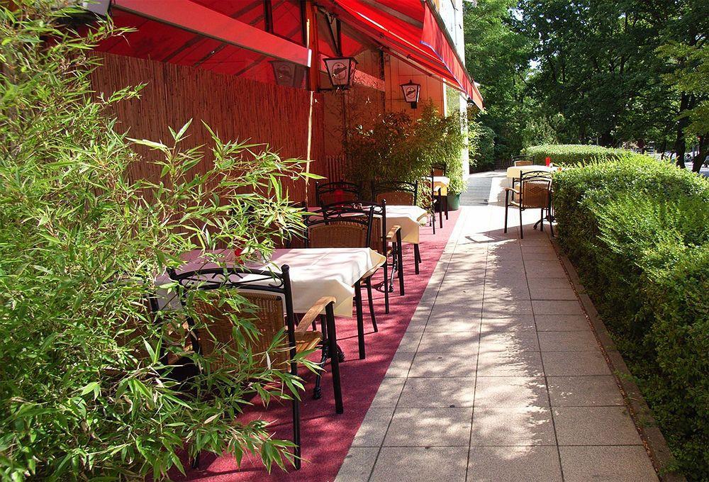 Alecsa Hotel Am Olympiastadion Berlim Exterior foto