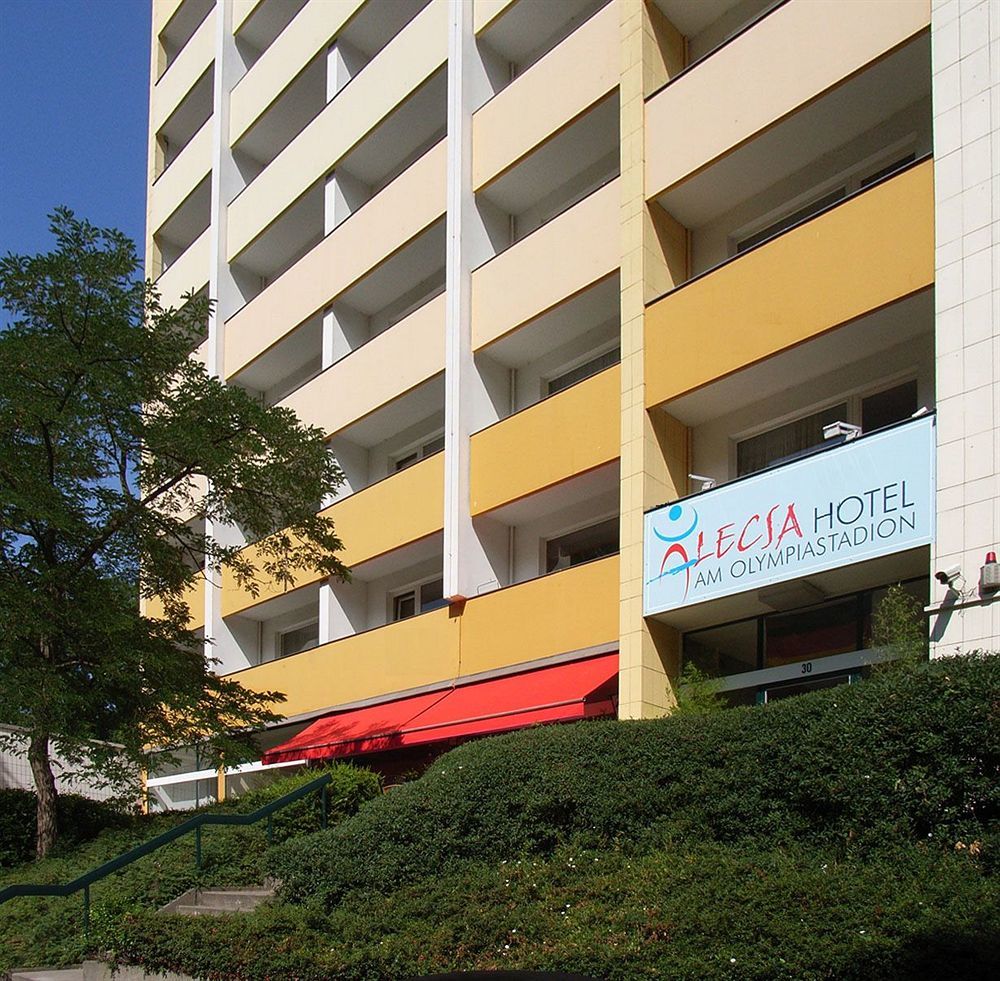 Alecsa Hotel Am Olympiastadion Berlim Exterior foto