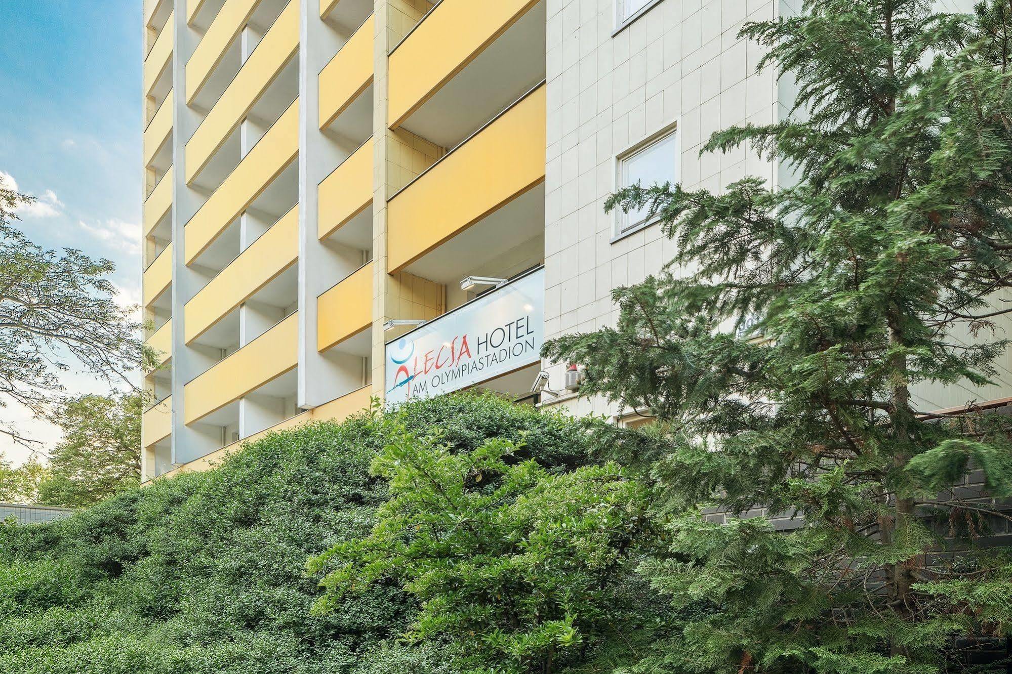 Alecsa Hotel Am Olympiastadion Berlim Exterior foto